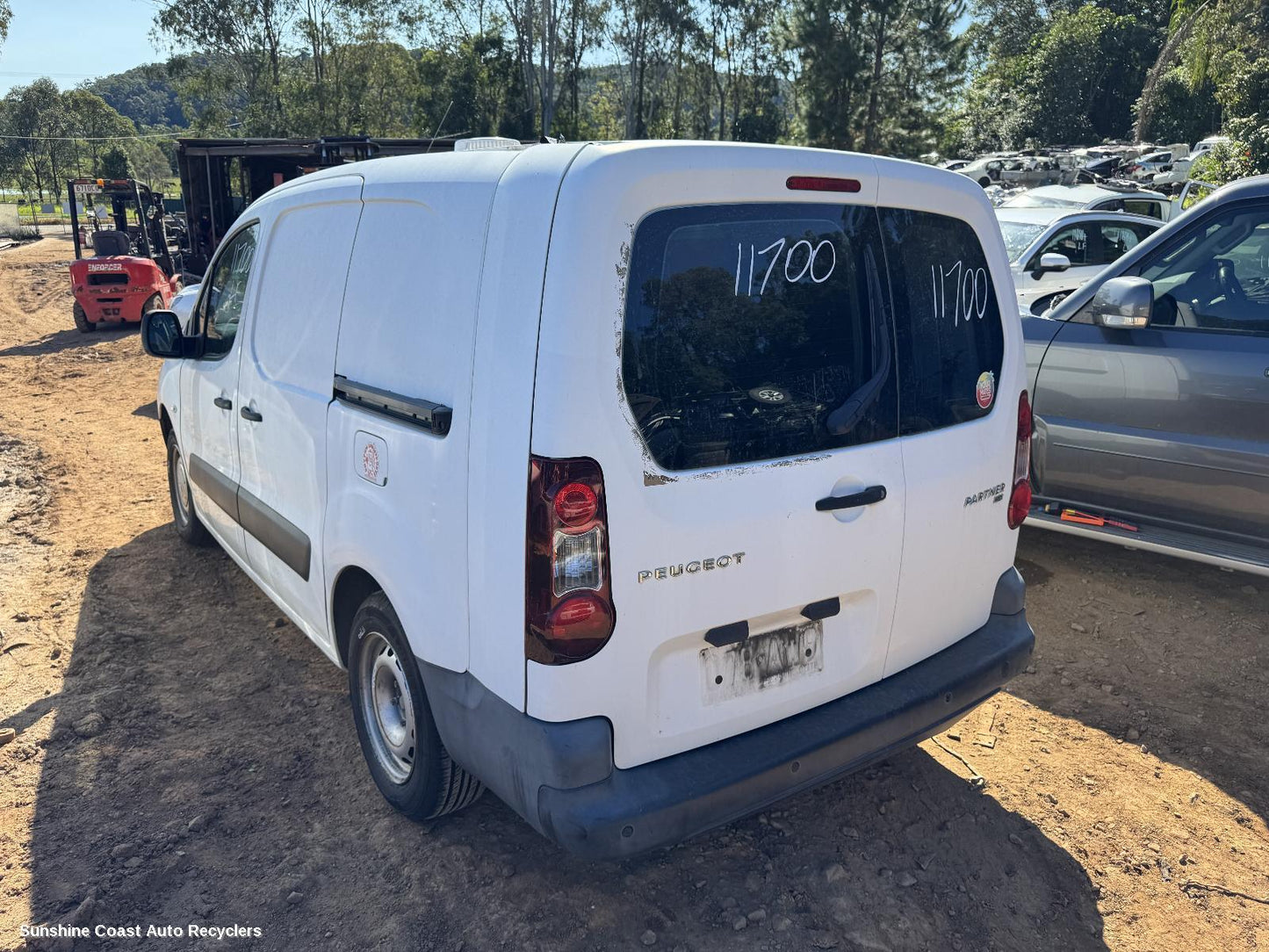 2013 Peugeot Partner Rear Bumper
