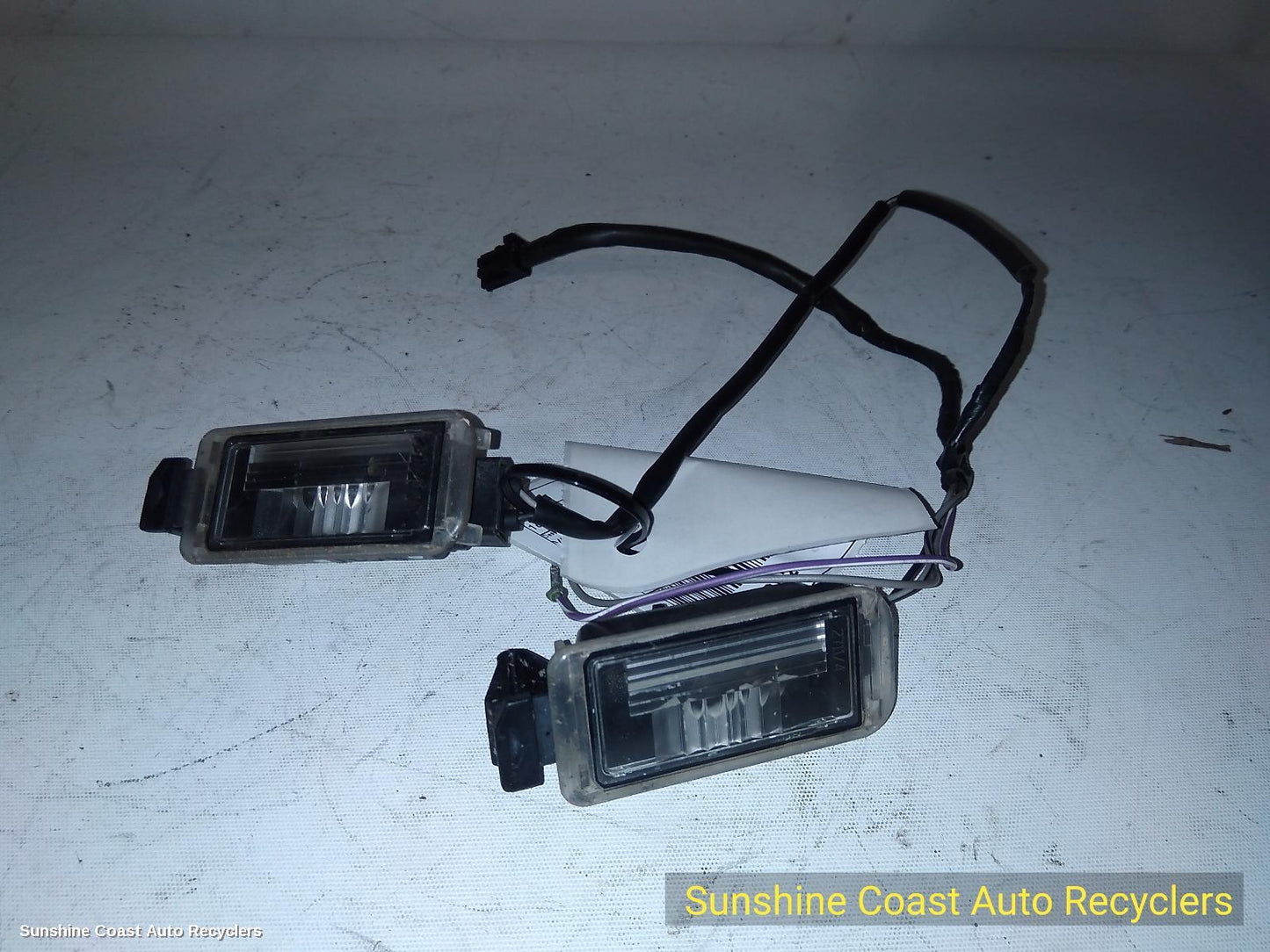 2016 Holden Commodore Number Plate Lamp
