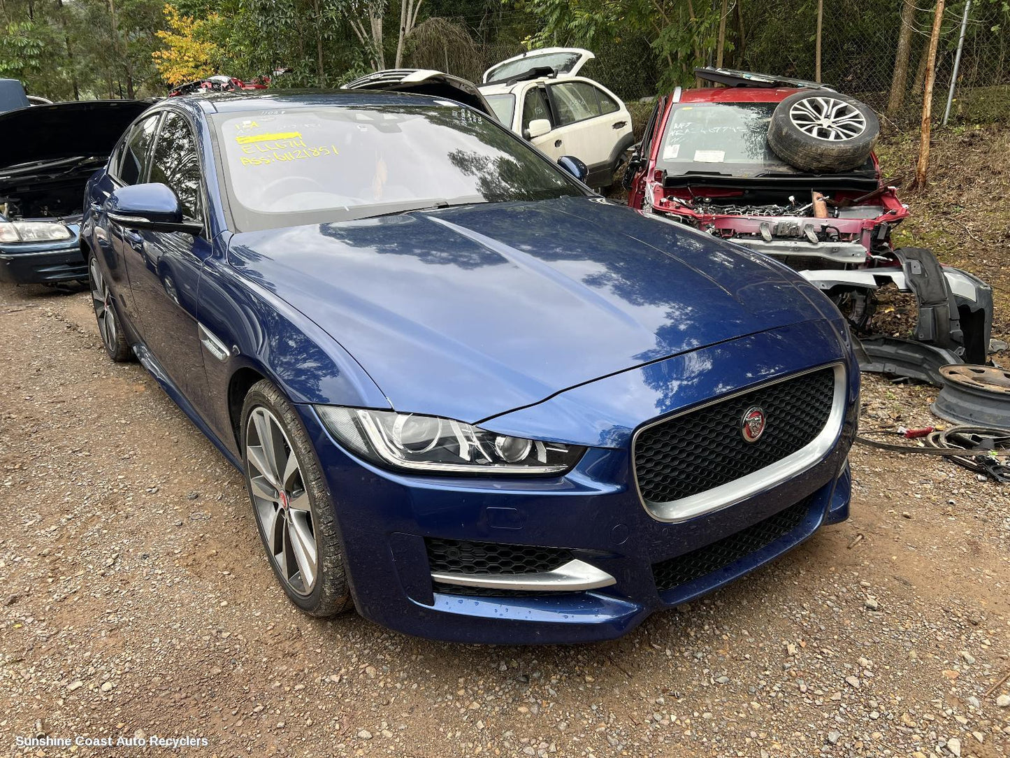 2015 Jaguar Xe Rear Garnish
