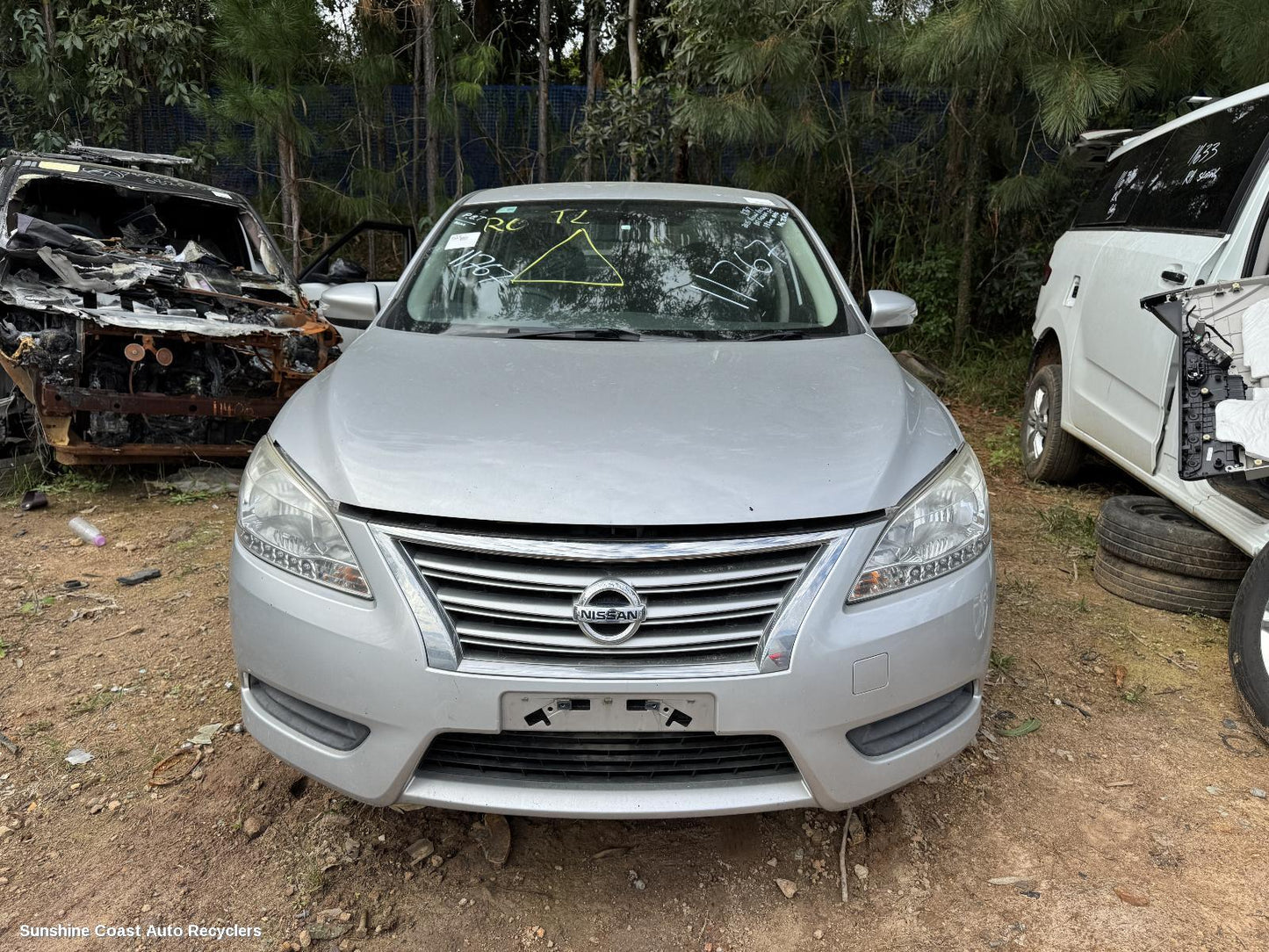 2015 Nissan Pulsar Speaker