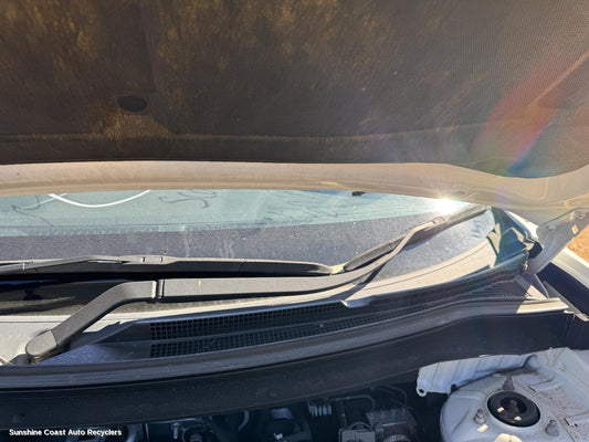 2012 Mitsubishi Outlander Wiper Arm