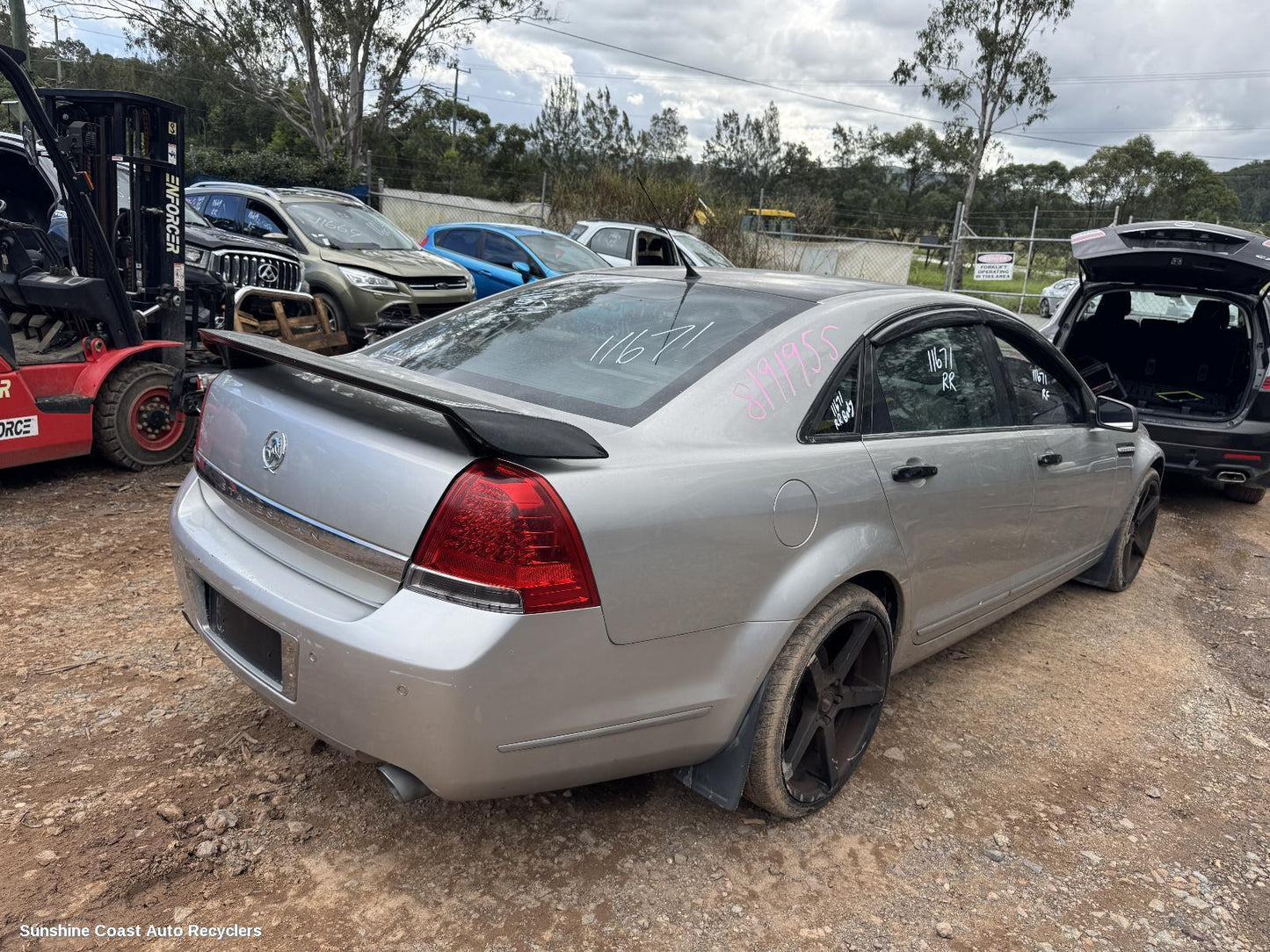 2006 Holden Statesman/caprice Left Front Window Reg Motor