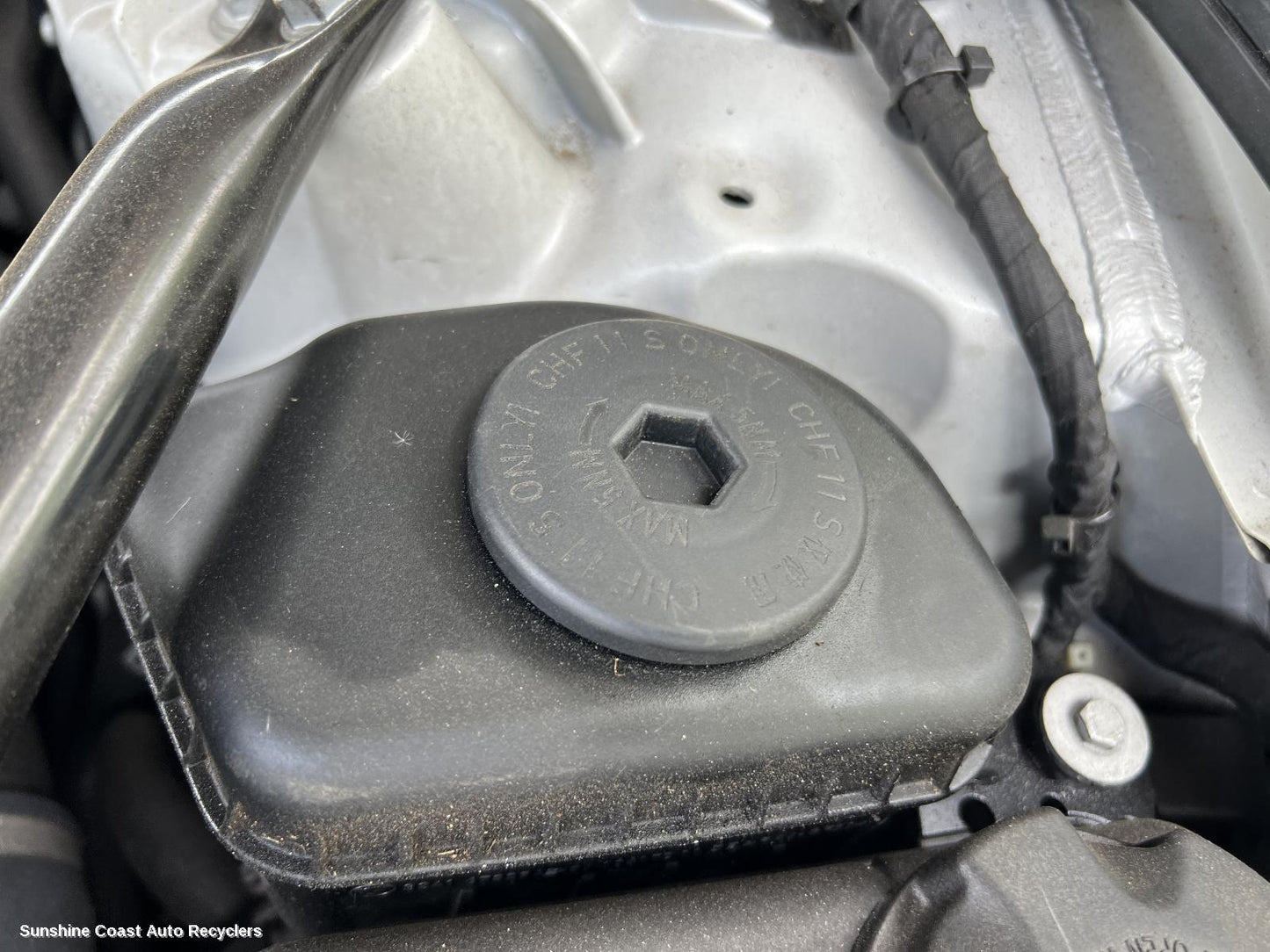 2011 Bmw 7 Series P S Reservoir