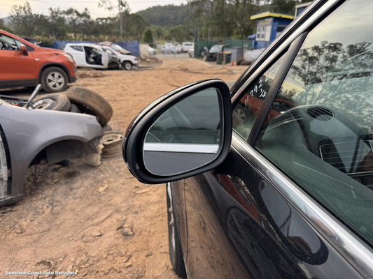 2016 Volkswagen Touareg Left Door Mirror