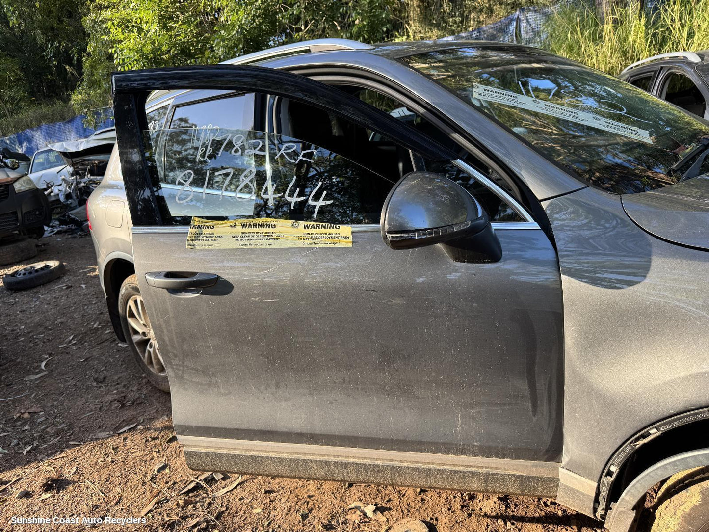 2012 Volkswagen Touareg Right Front Door Window