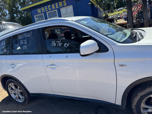 2014 Mitsubishi Outlander Body Door Mould