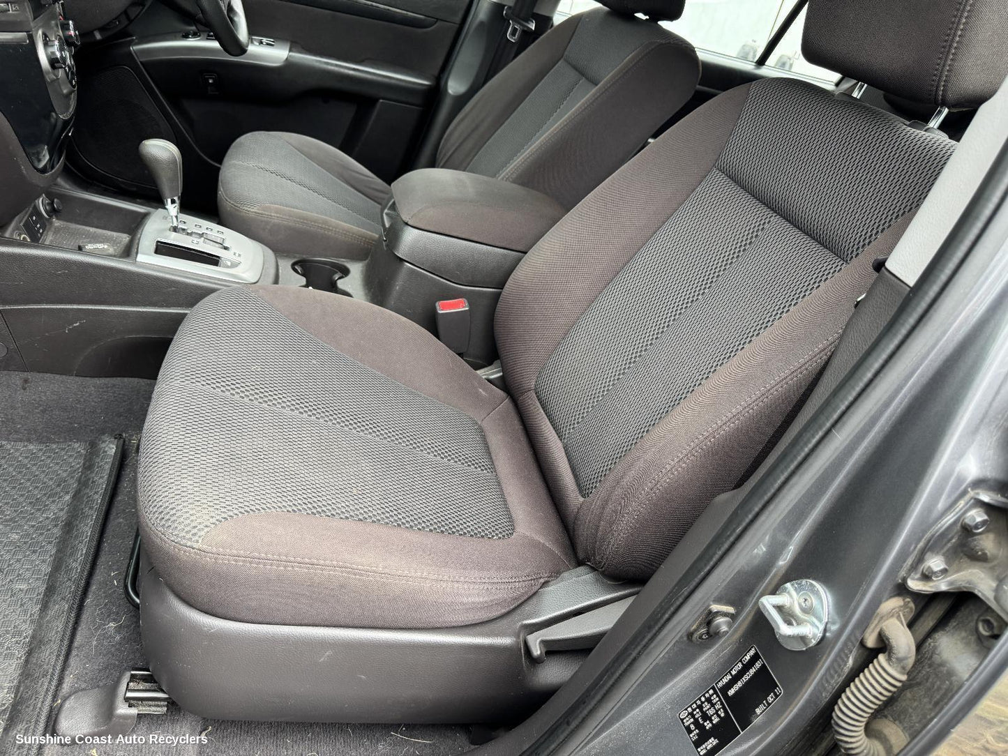 2011 Hyundai Santa Fe Front Seat