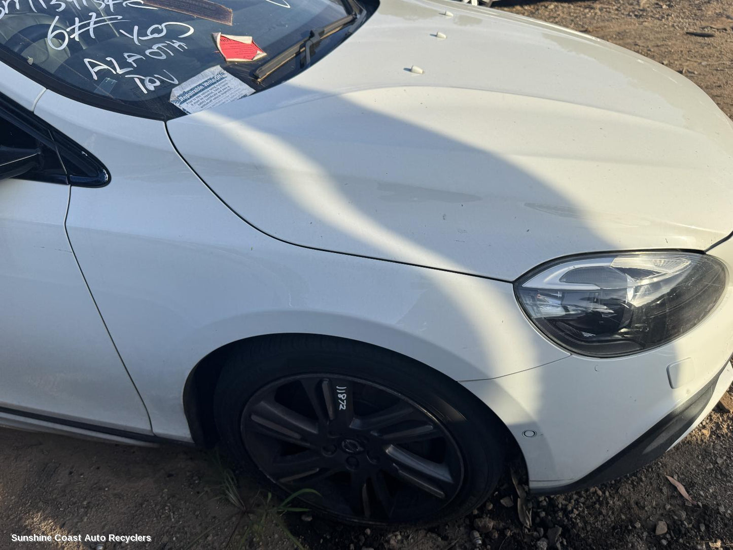 2015 Volvo S40 Right Guard