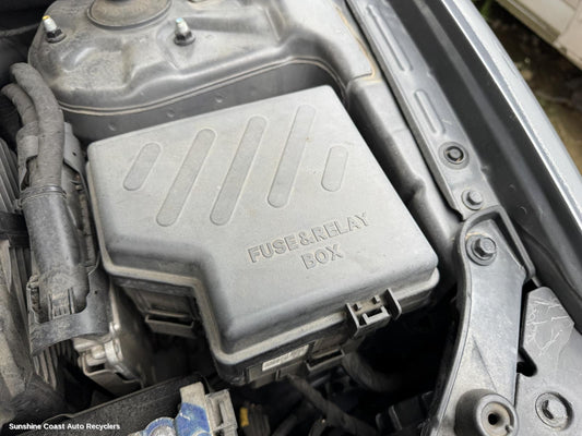 2011 Hyundai Santa Fe Fuse Box