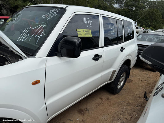 2002 Mitsubishi Pajero Left Front Door Window