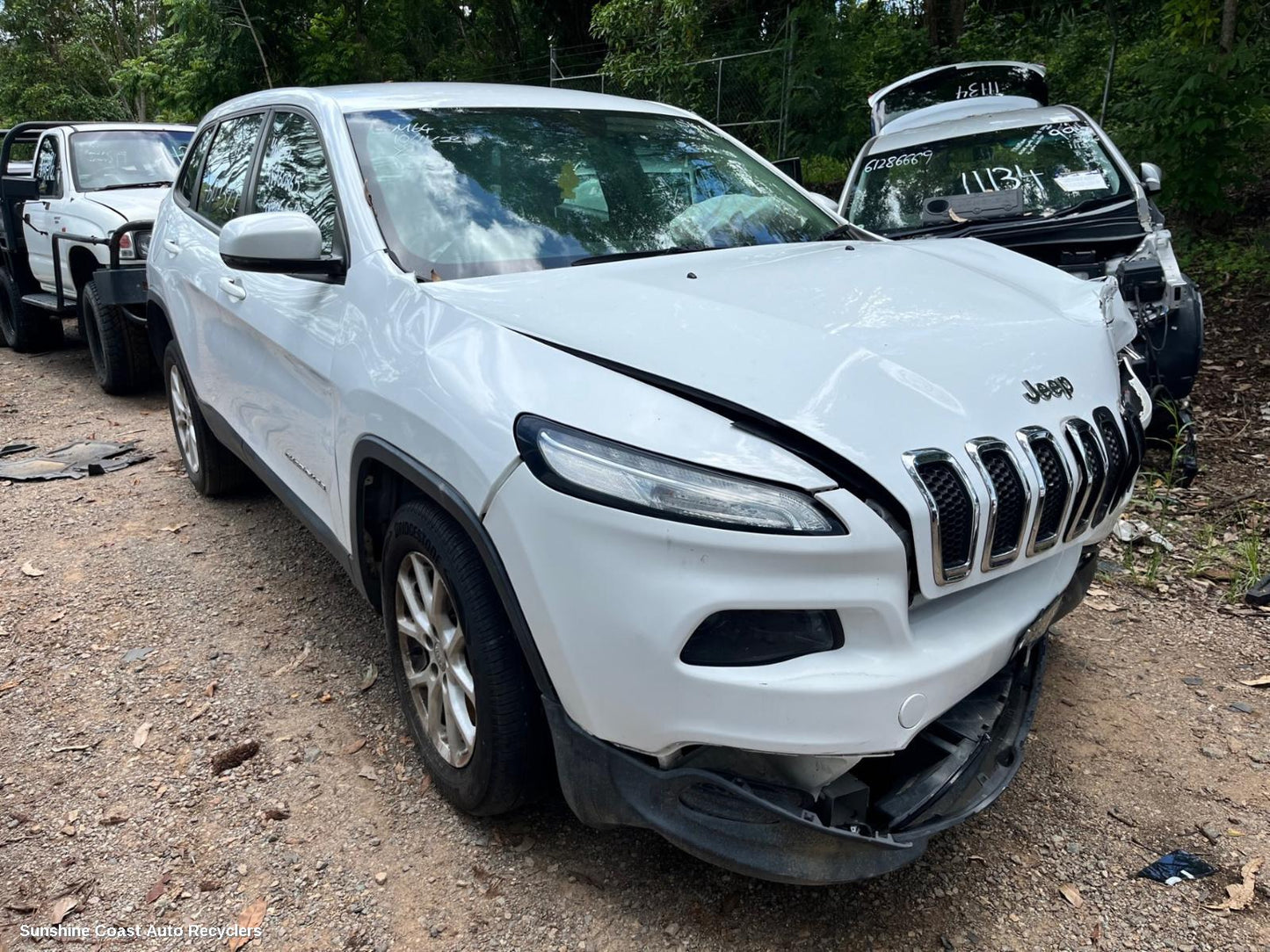 2014 Jeep Cherokee Headrest