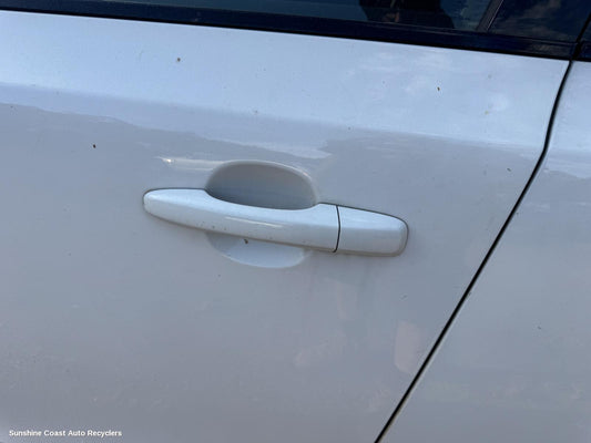 2015 Volvo S40 Door Handle