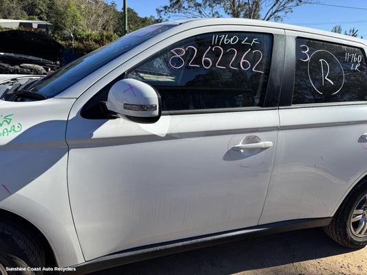 2012 Mitsubishi Outlander Left Front Door