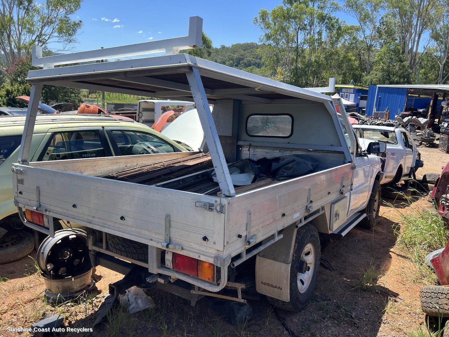 2011 Nissan Patrol Axle