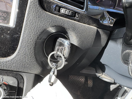 2011 Volkswagen Touareg Ignition W  Key