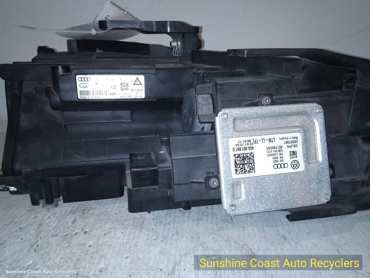 2013 Audi Q3 Left Headlamp