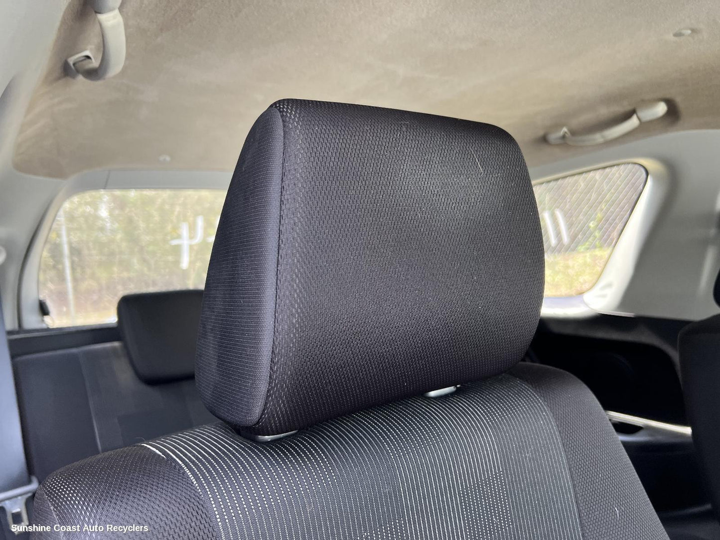 2008 Suzuki Vitara Headrest