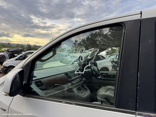 2016 Ldv G10 Left Front Door Window
