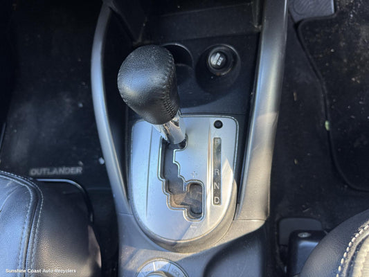 2010 Mitsubishi Outlander Gear Stick Shifter