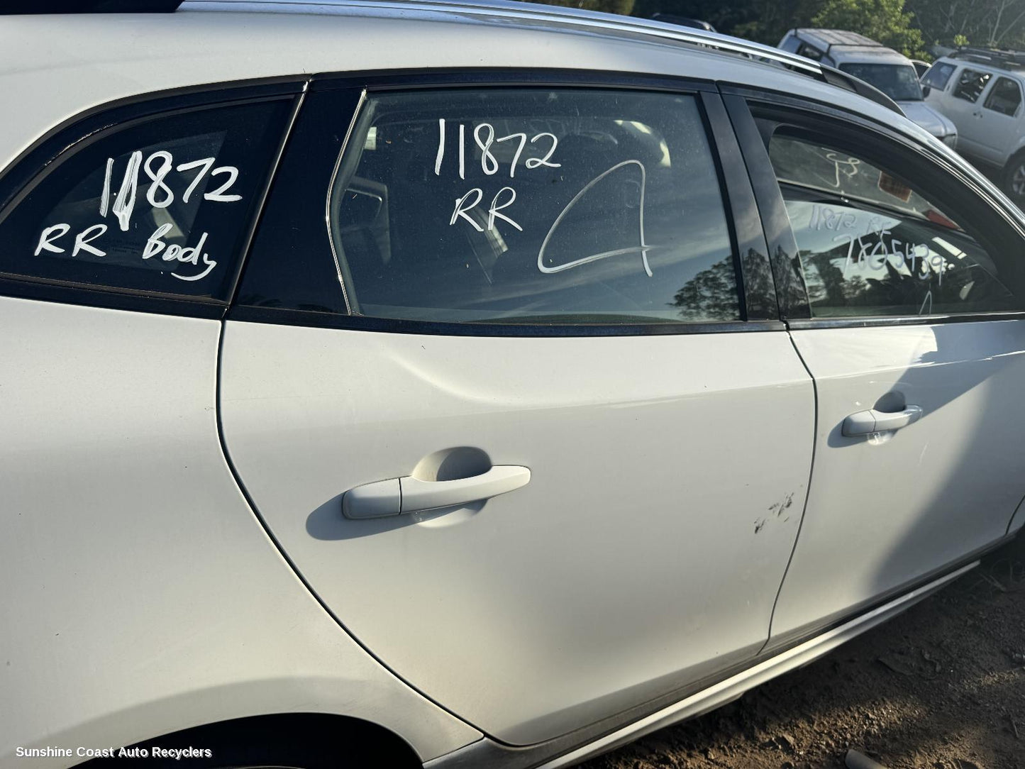 2015 Volvo S40 Right Rear Door Sliding