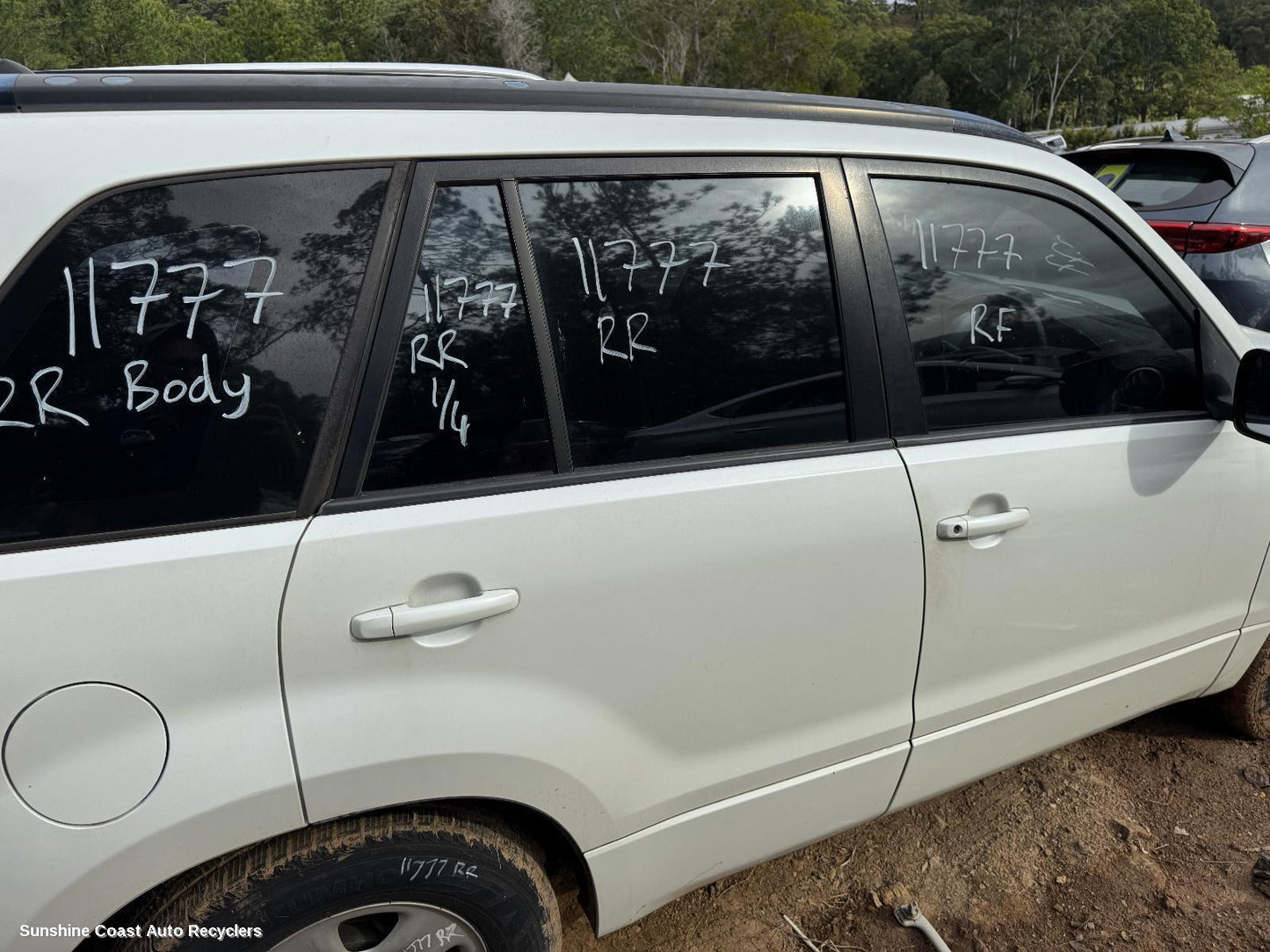 2014 Suzuki Vitara Door Handle