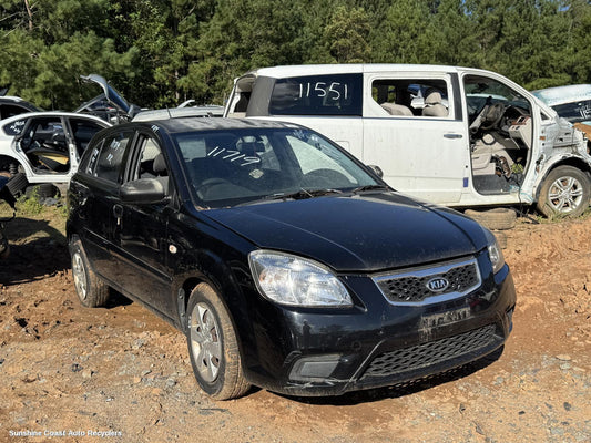 2010 Kia Rio Right Guard
