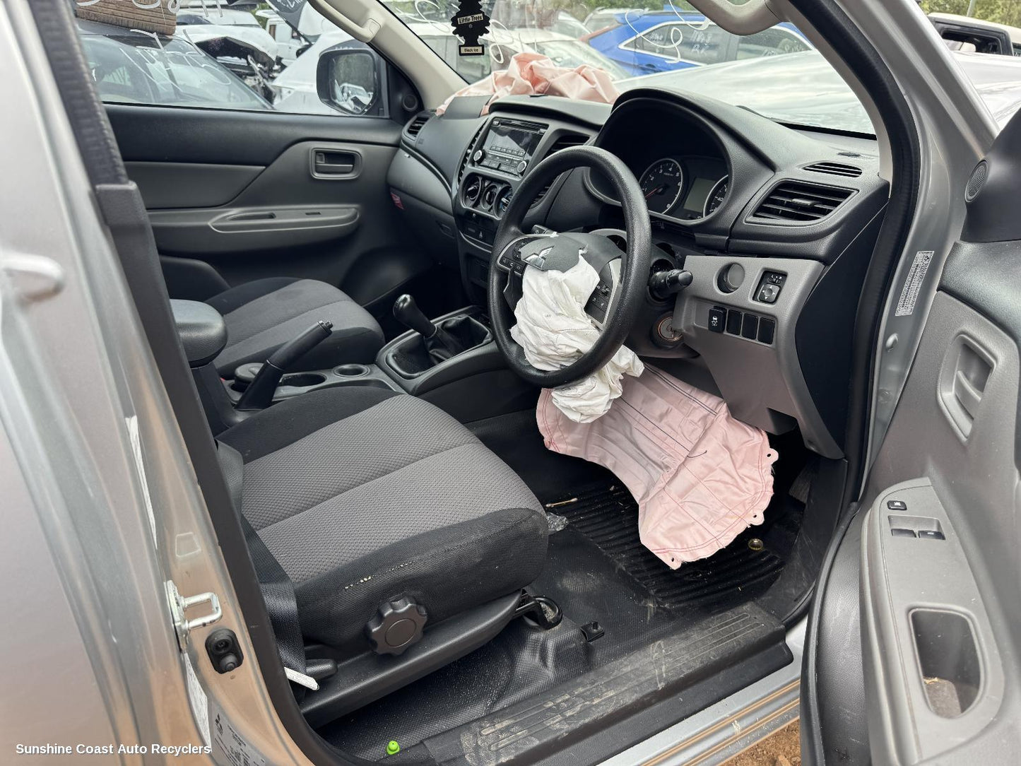 2016 Mitsubishi Triton Overflow Bottle