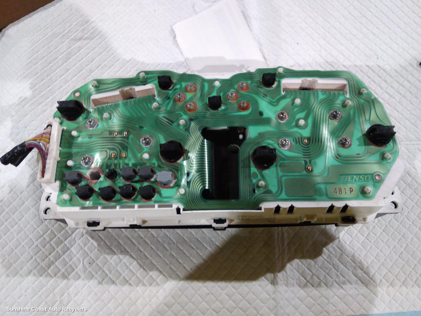 2002 Mitsubishi Pajero Instrument Cluster