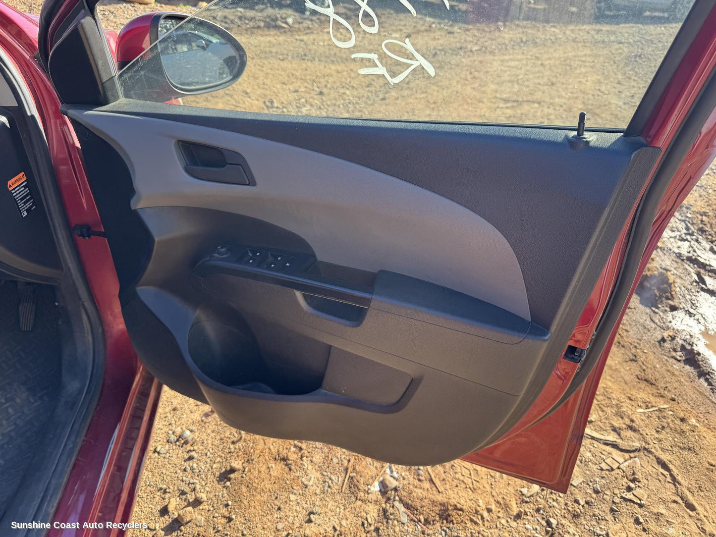 2012 Holden Barina Right Front Window Reg Motor