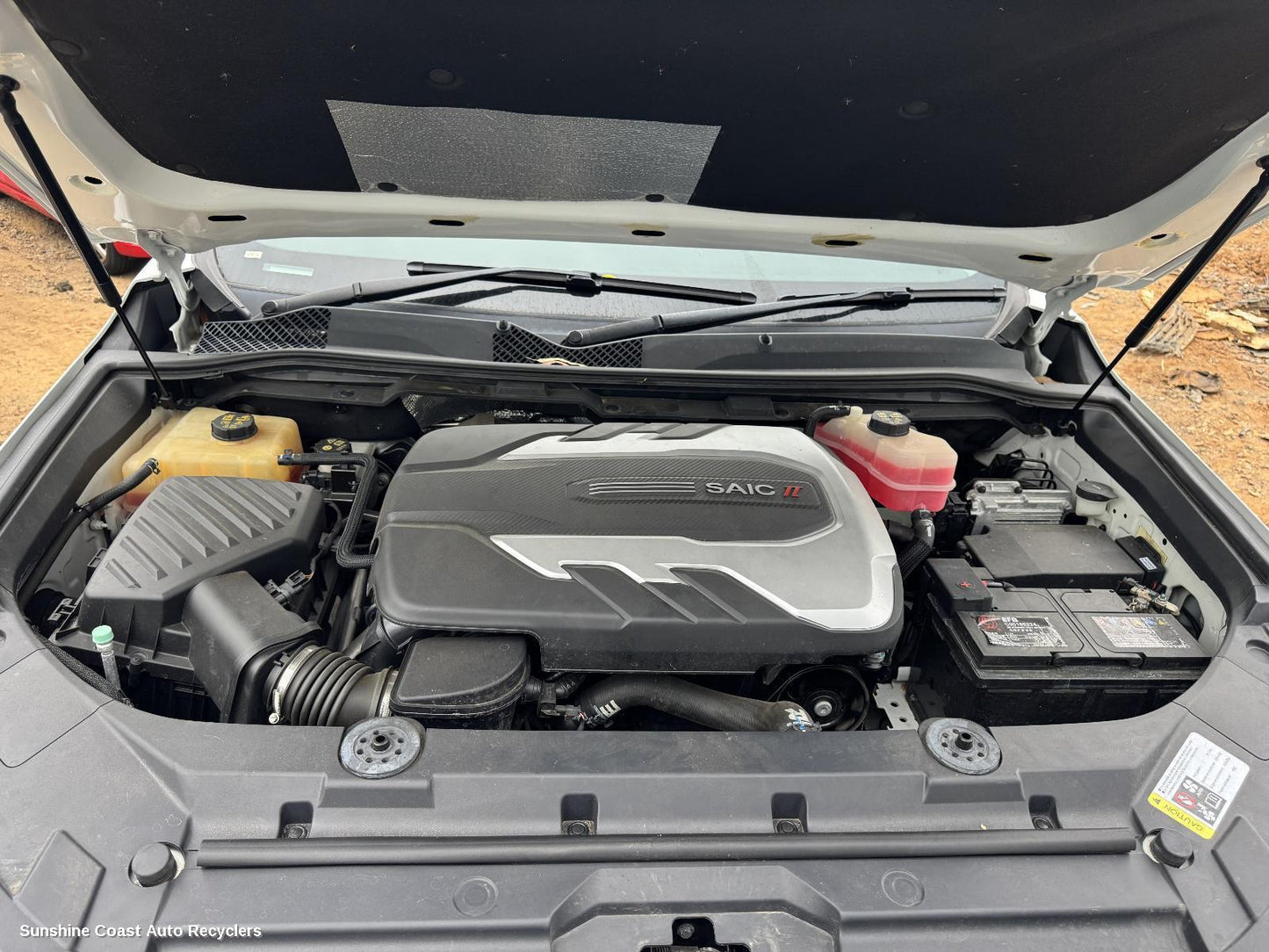 2022 Ldv D90 Left Front Strut