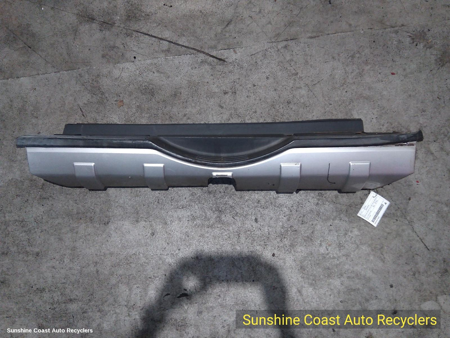 2007 Mitsubishi Pajero Rear Bumper