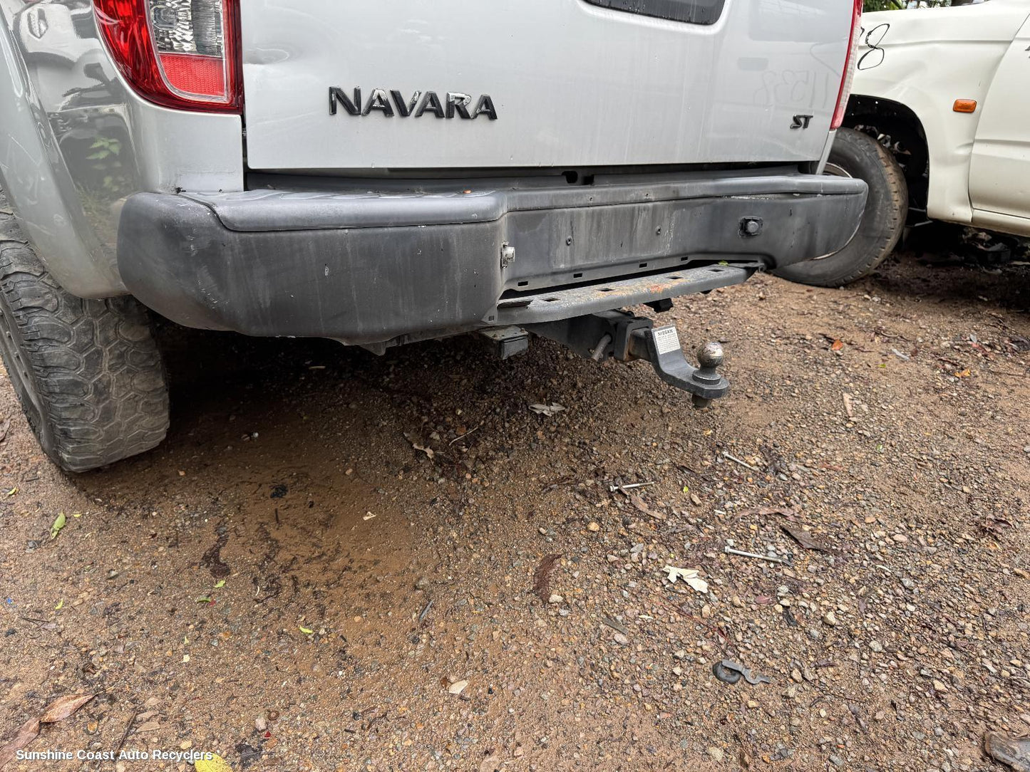 2013 Nissan Navara Towbar