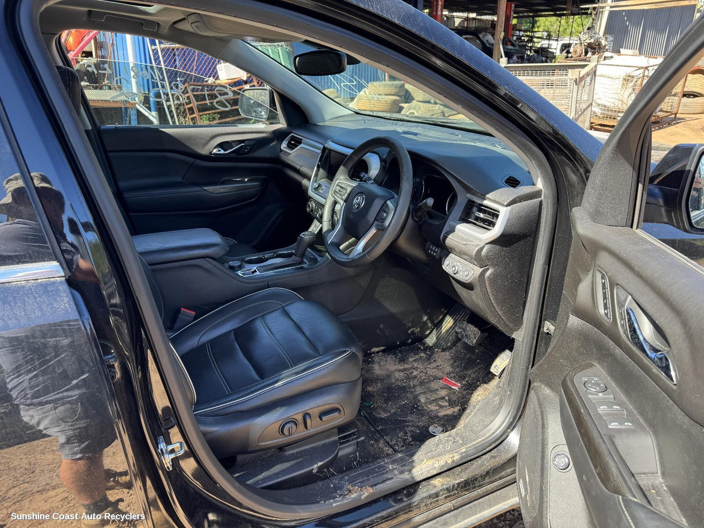 2019 Holden Acadia Right Front Window Reg Motor