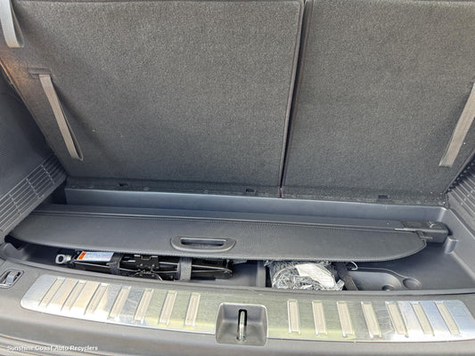 2023 Ldv D90 Parcel Shelf Cargo Blind