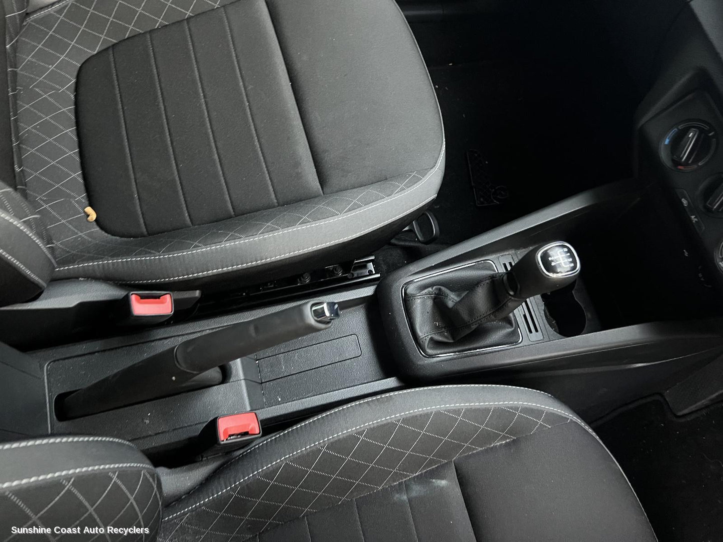 2021 Skoda Fabia Console