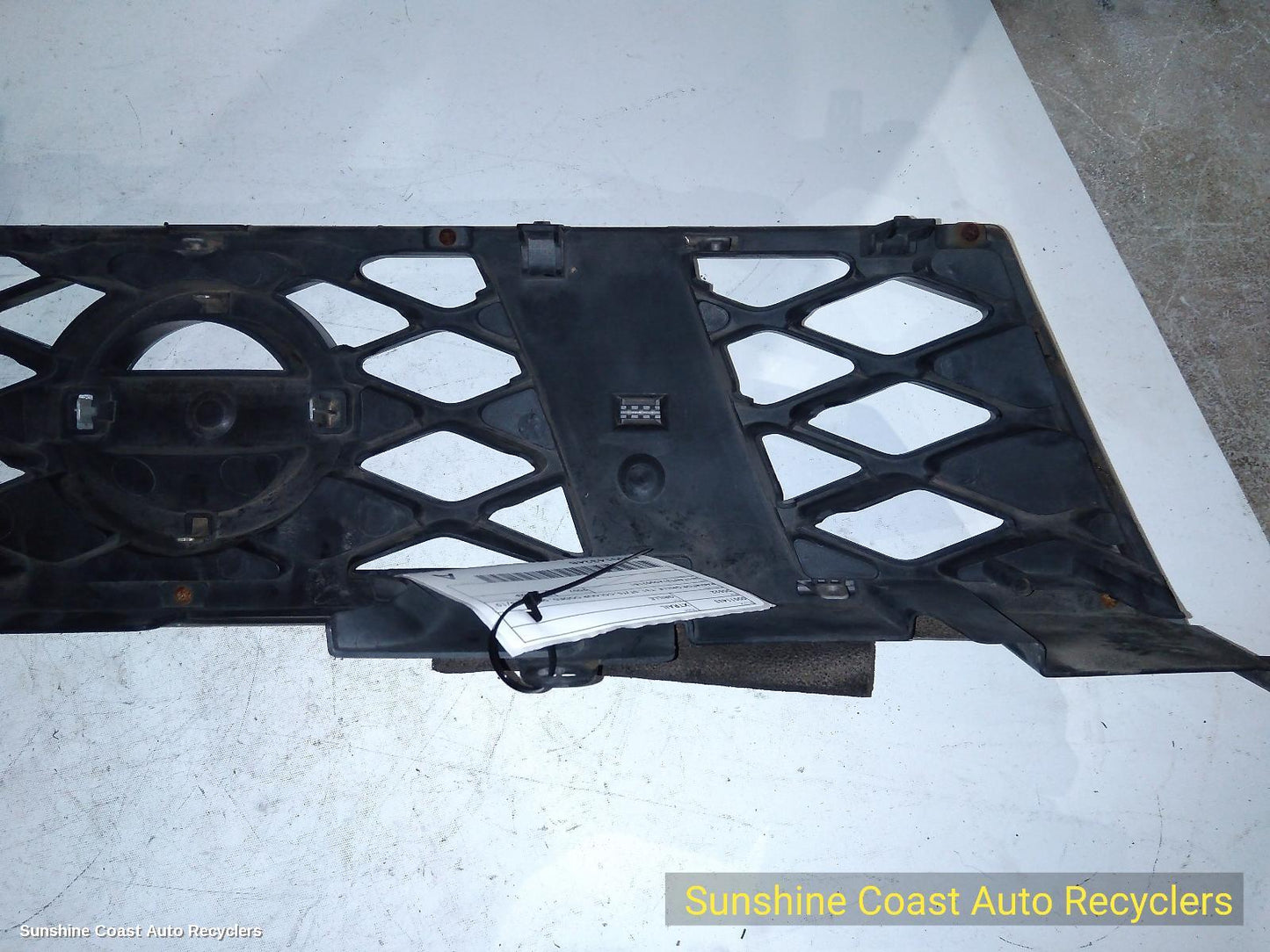 2007 Nissan Xtrail Grille