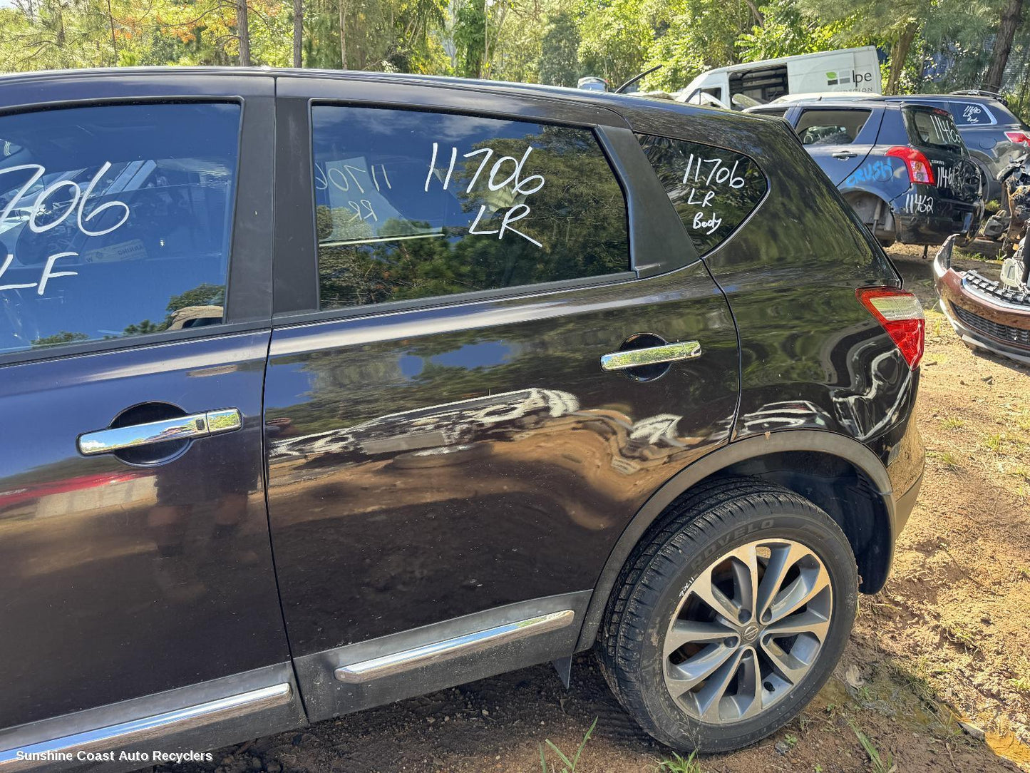 2011 Nissan Dualis Left Rear Door Window
