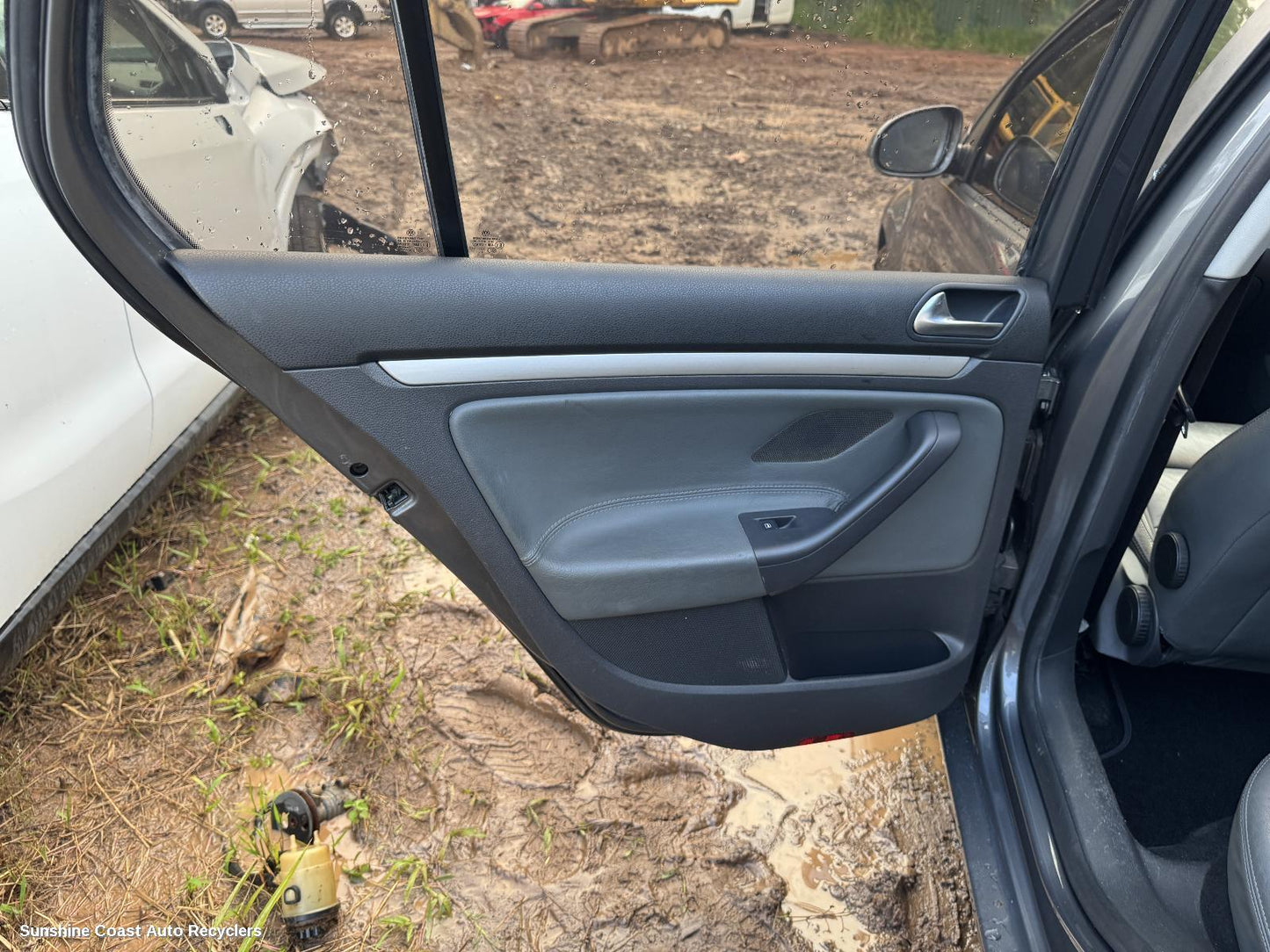 2009 Volkswagen Golf Door Trim