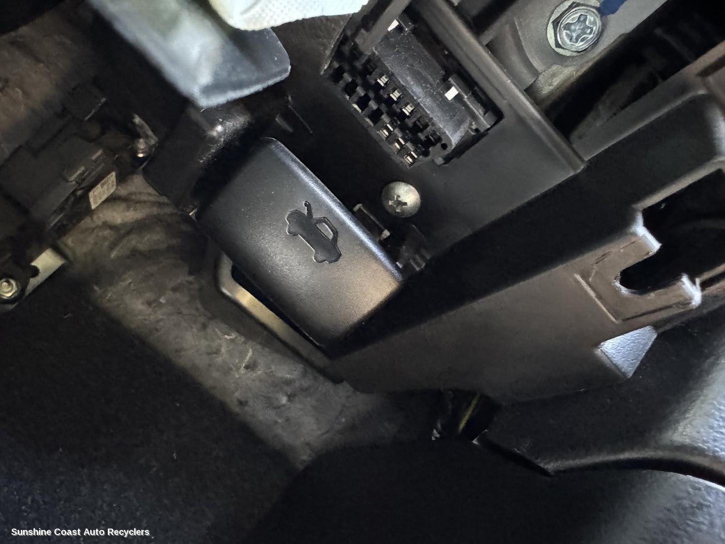 2017 Suzuki S-cross Bonnet Release