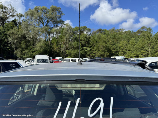 2007 Toyota Corolla High Level Stoplight