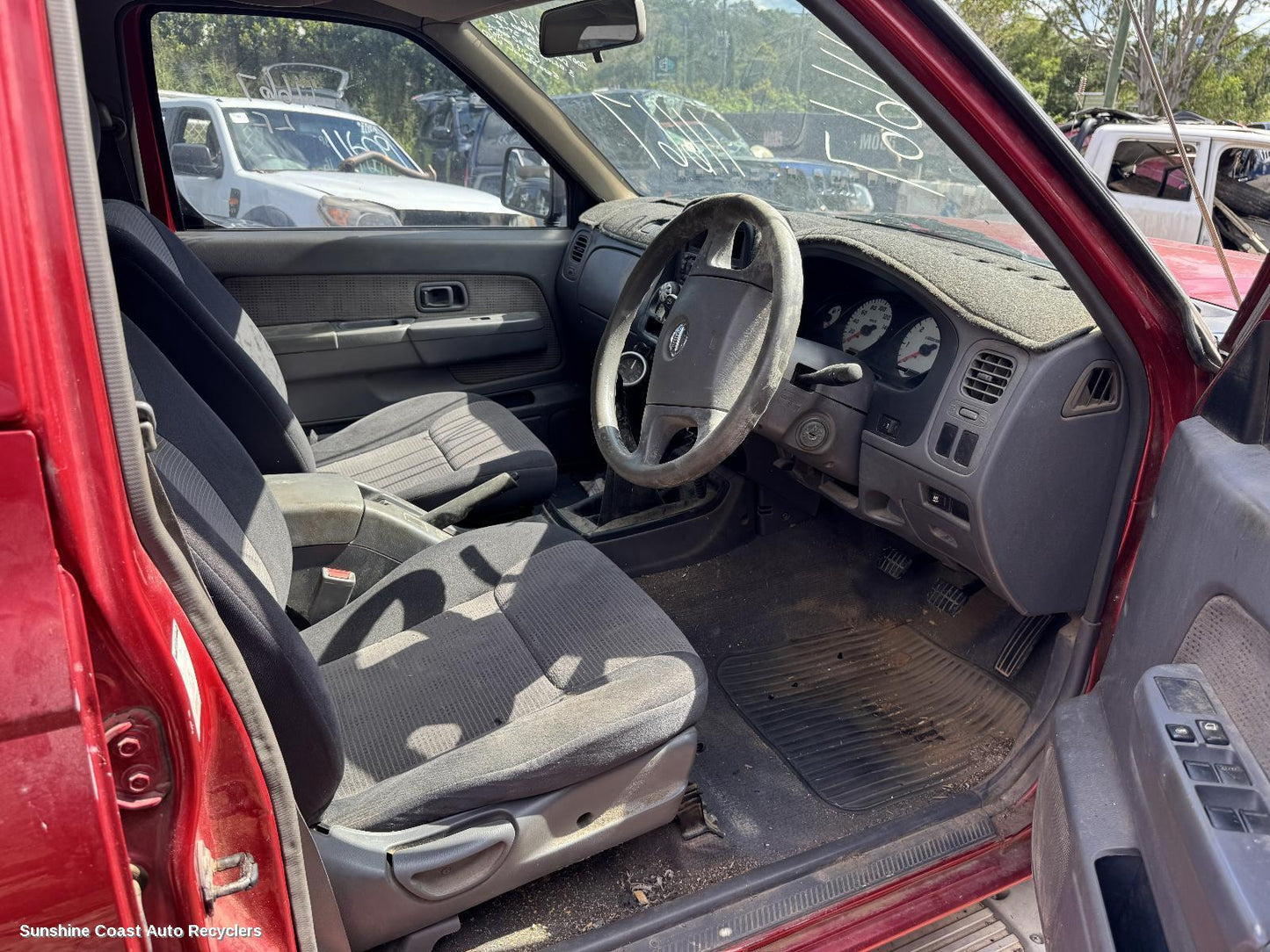 2003 Nissan Navara Door Tailgate Seal