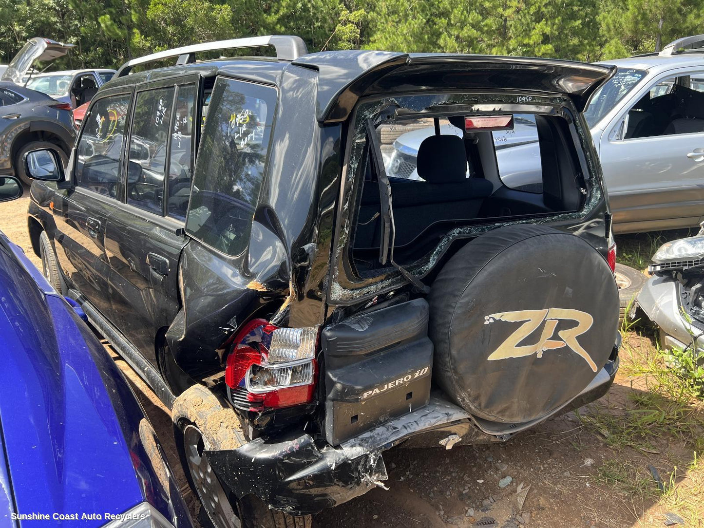 2002 Mitsubishi Pajero Fuel Pump