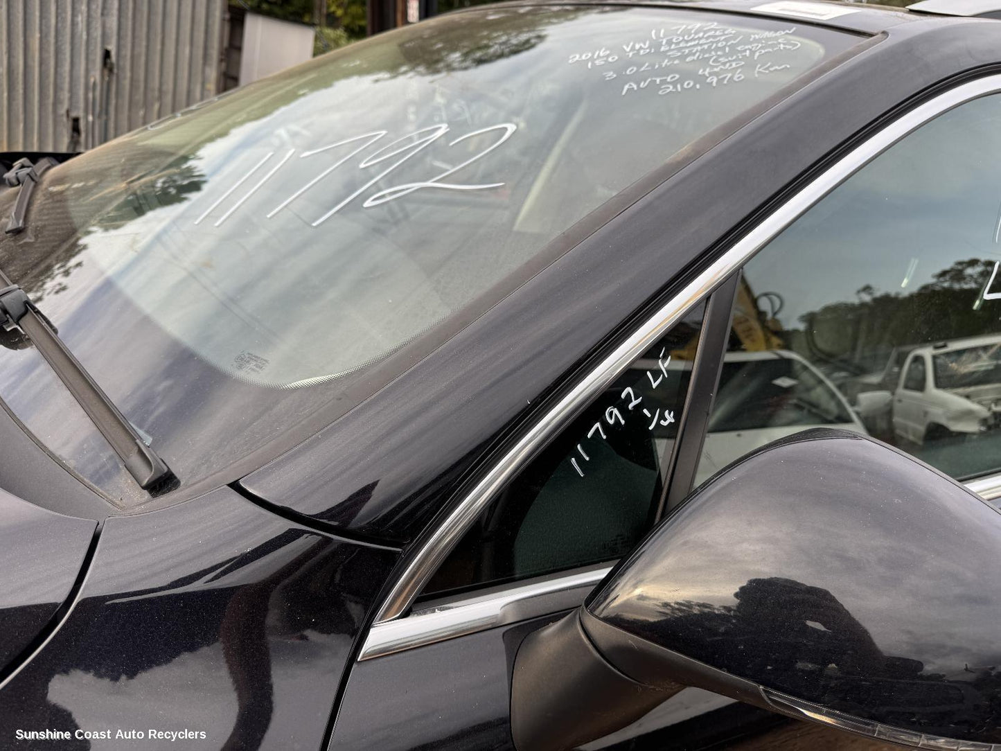 2016 Volkswagen Touareg Left Front 1 4 Door Glass