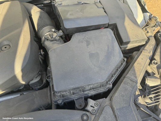 2015 Volvo S40 Air Cleaner Box