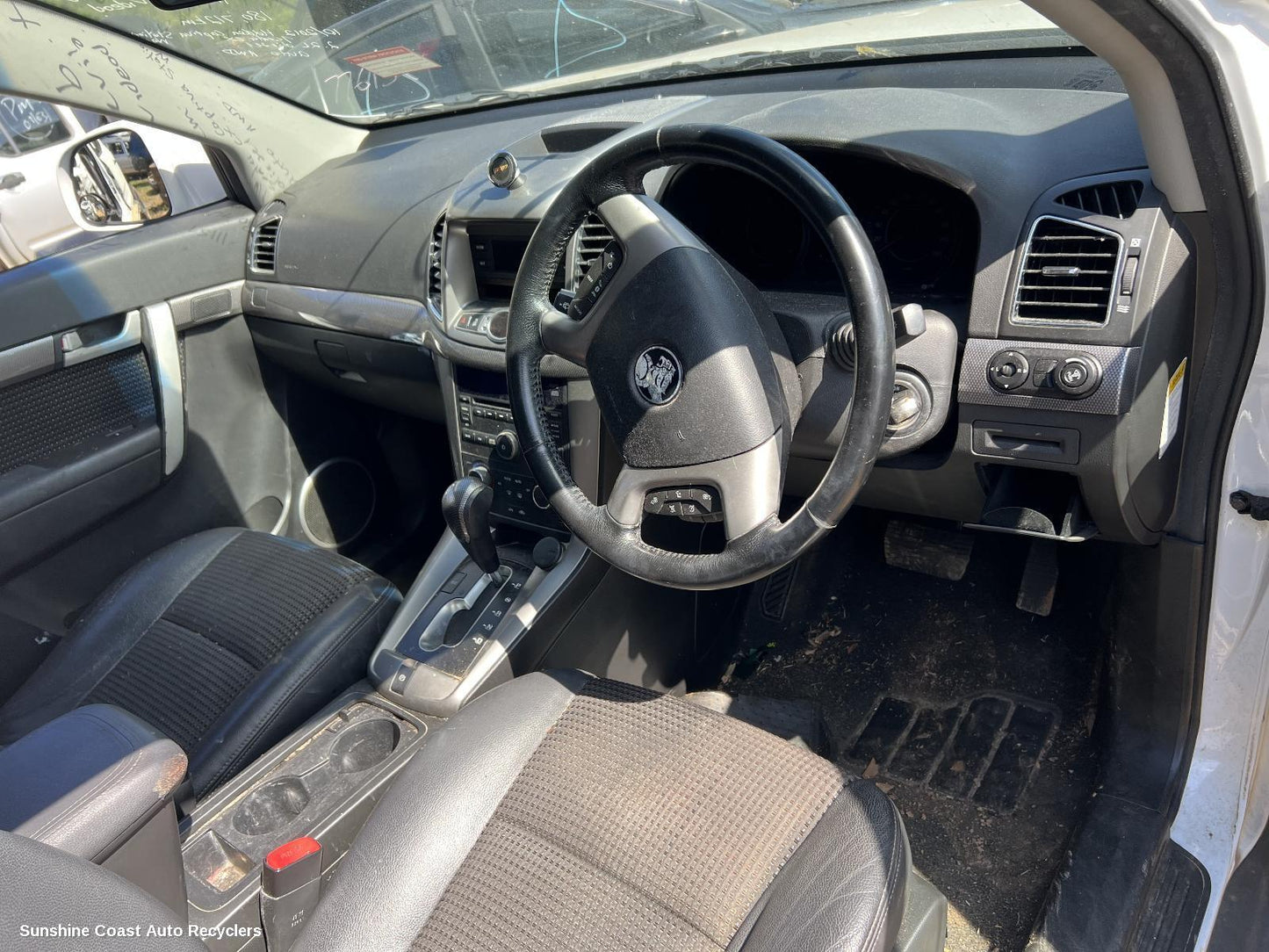2012 Holden Captiva Console
