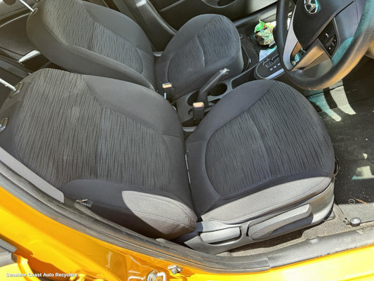 2015 Hyundai Accent Front Seat