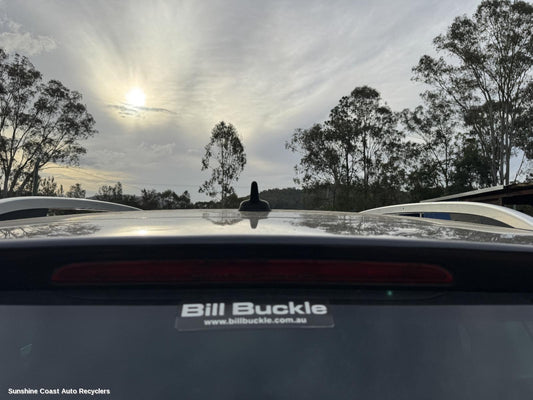 2016 Volkswagen Touareg High Level Stoplight