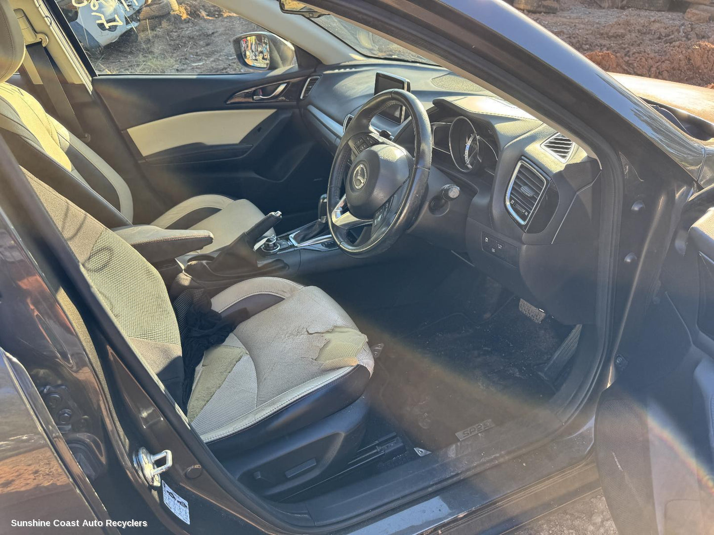 2013 Mazda 3 Right Rear 1 4 Door Glass