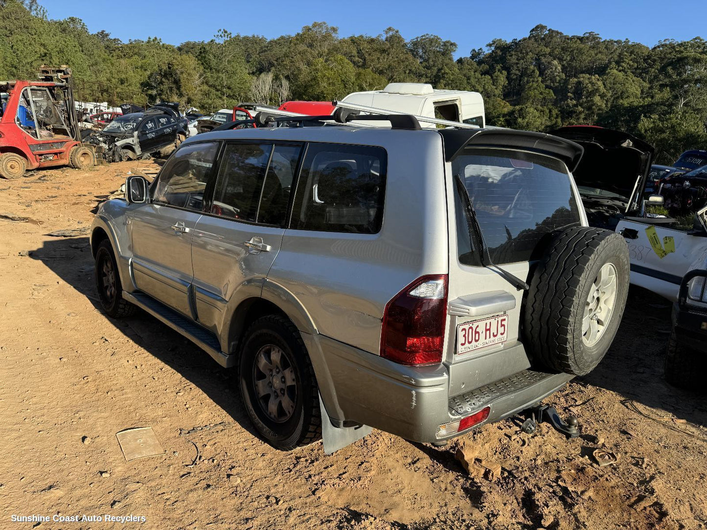 2003 Mitsubishi Pajero Caliper