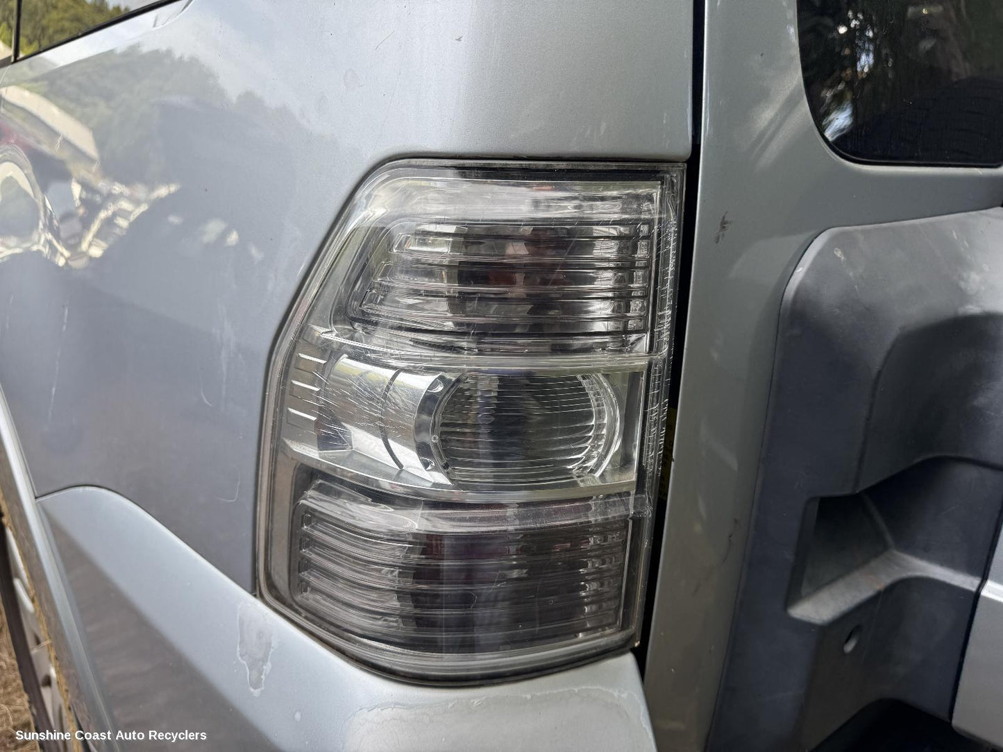 2007 Mitsubishi Pajero Left Taillight